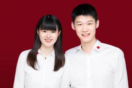 胡金秋与妻子王璐