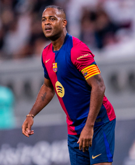 2024年，在巴萨125周年纪念赛的克鲁伊维特