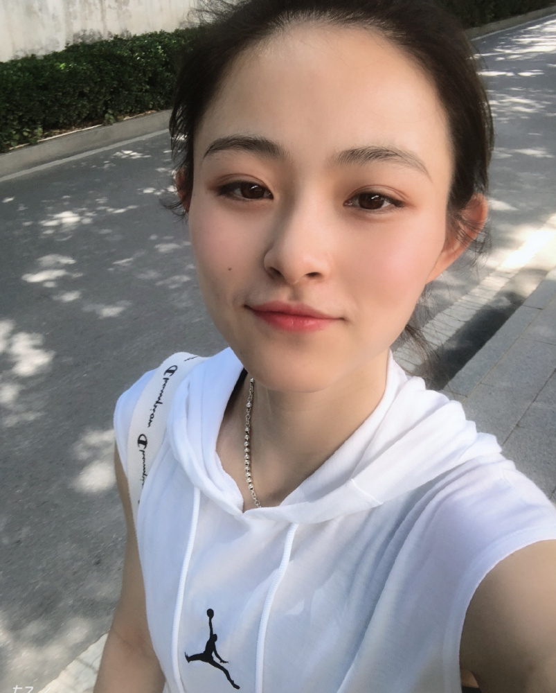 龚莉生活照