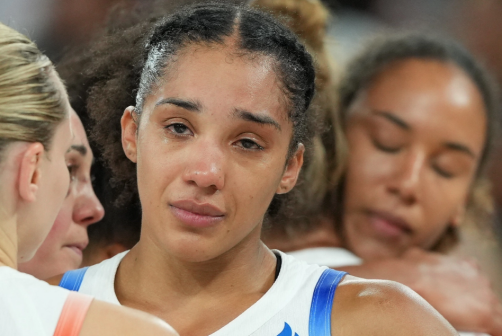 法国队球员在比赛后