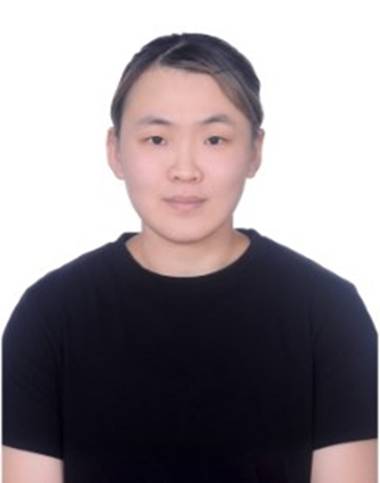 吴育容