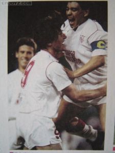 苏克与儿时偶像马拉多纳