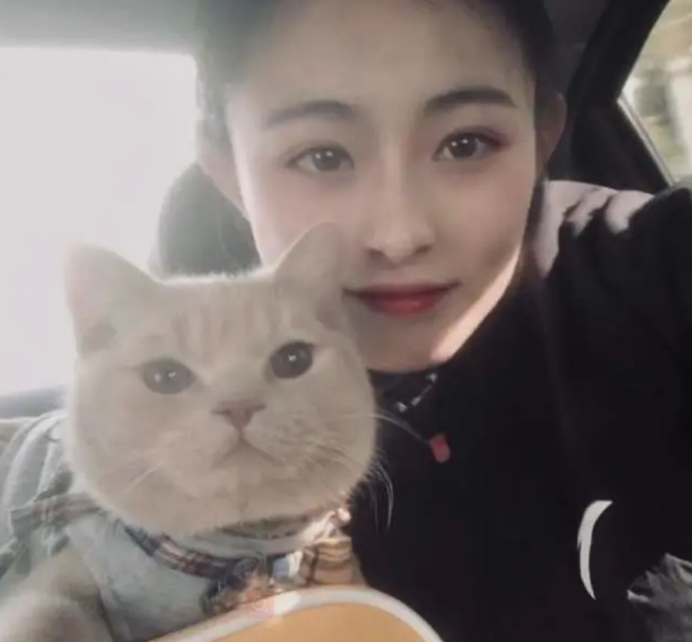 龚莉生活照