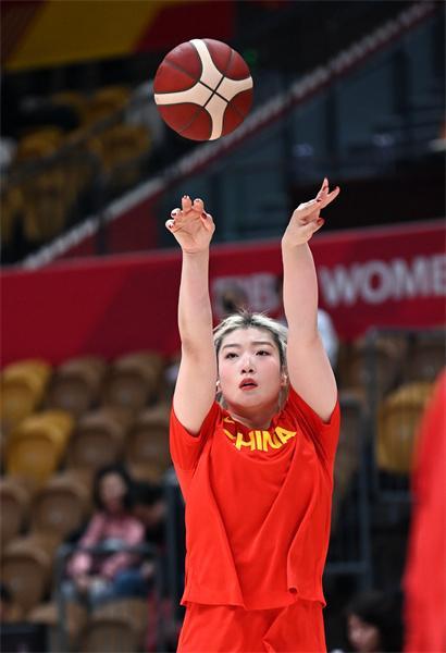 李梦投球
