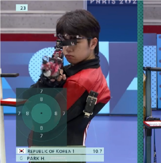 韩国选手朴是晙在比赛中