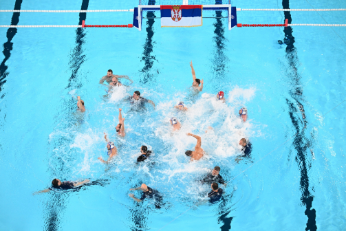 塞尔维亚队庆祝夺冠