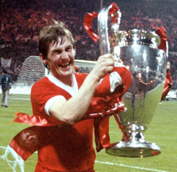 肯尼·达格利什获奖照