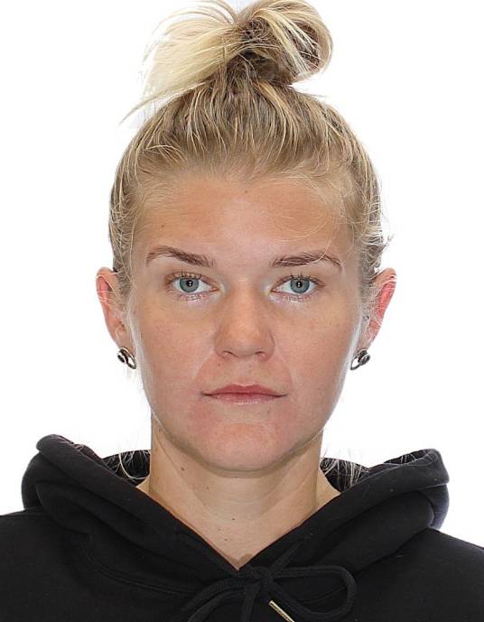 安娜·普拉卡坚