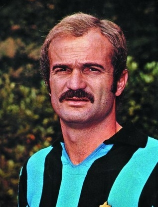 桑德罗·马佐拉