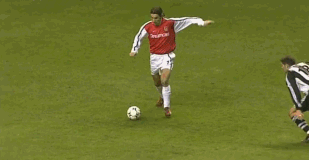 2002年对阵纽卡斯尔联经典进球