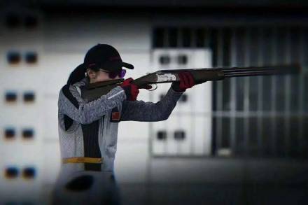 江伊婷在比赛中