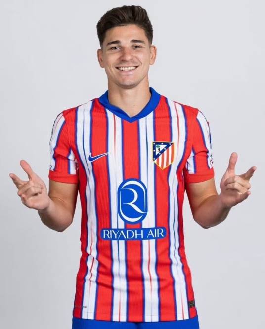 胡利安·阿尔瓦雷斯