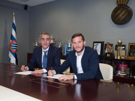 2017年5月24日正式加盟西甲联赛西班牙人俱乐部