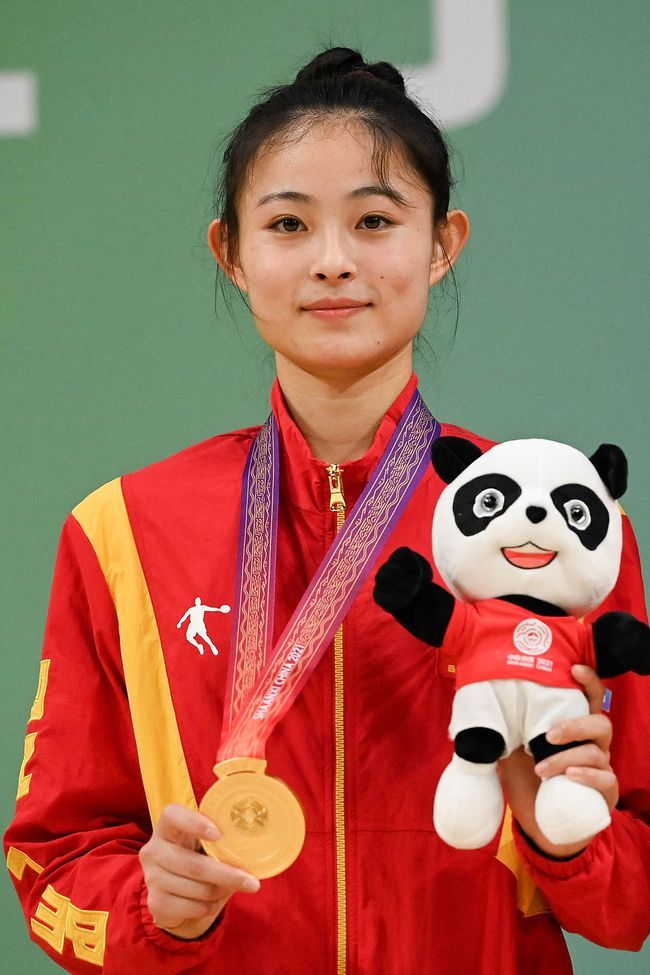 龚莉