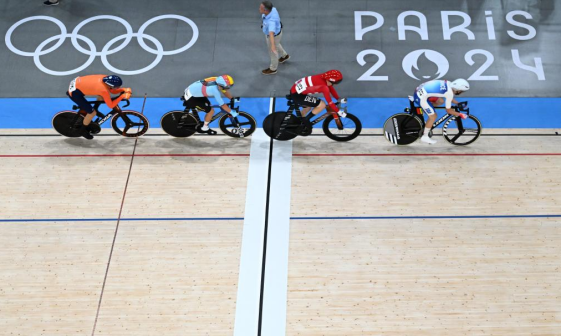 季军比利时选手范登博舍在男子全能赛捕捉赛比赛中