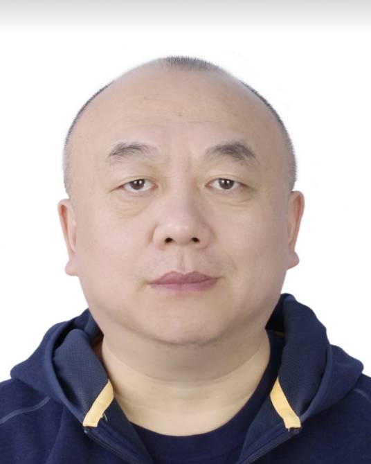 鞠传成