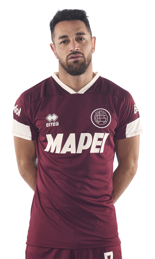 劳塔罗·阿科斯塔