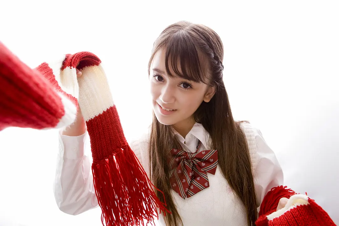 奥真奈美