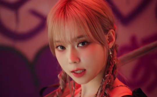 《Girls》MV