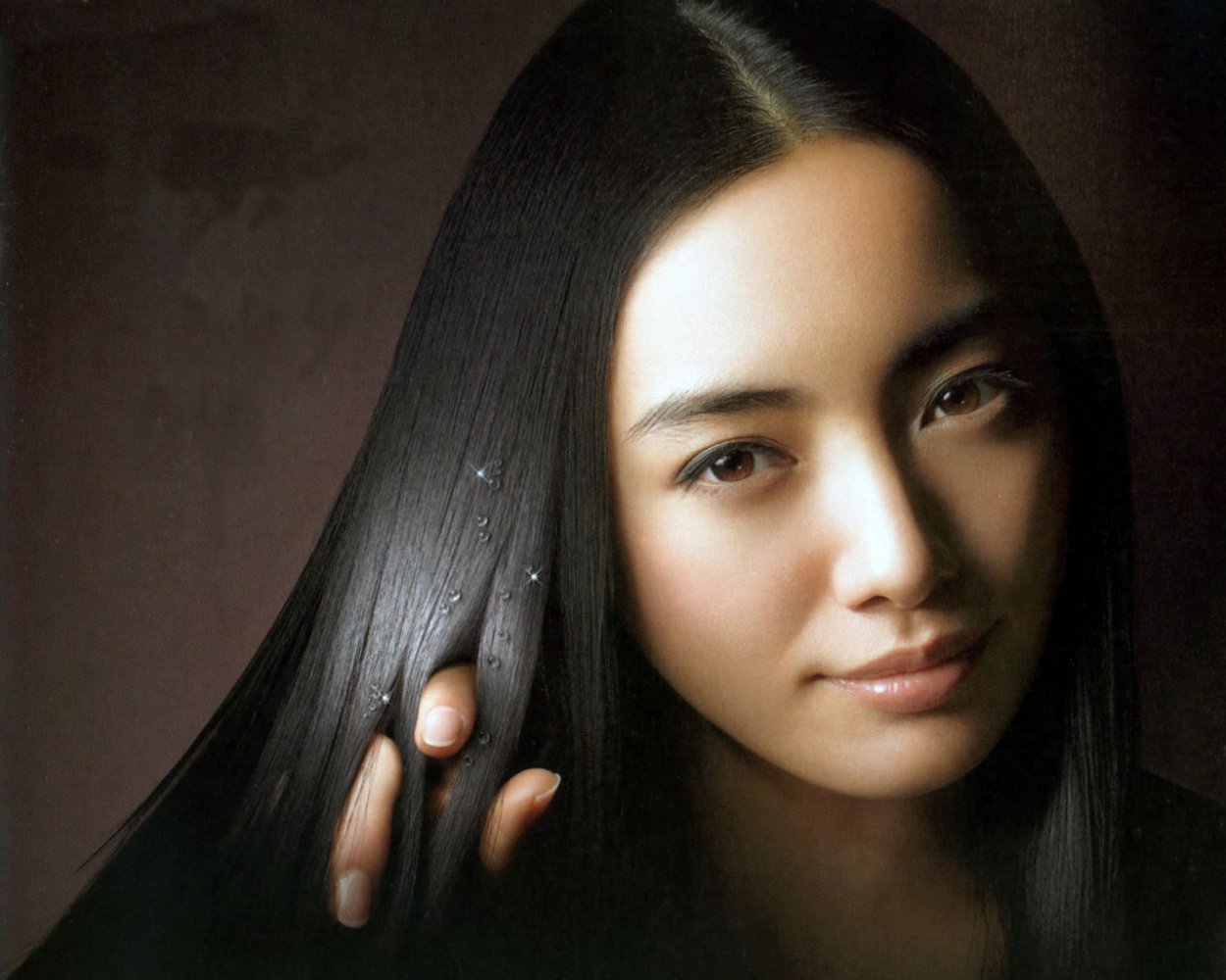 仲间由纪恵