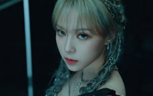 《Girls》MV