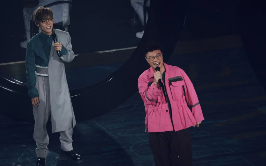 陈奕迅作为林家谦演唱会嘉宾共同合唱#4