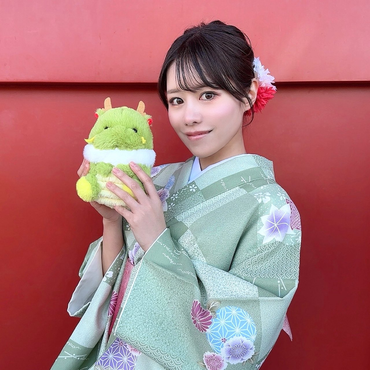 瑠川リナ