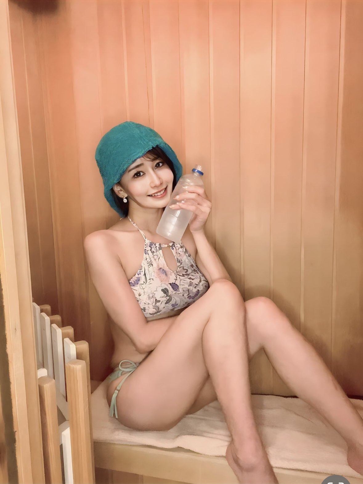 明里ともか