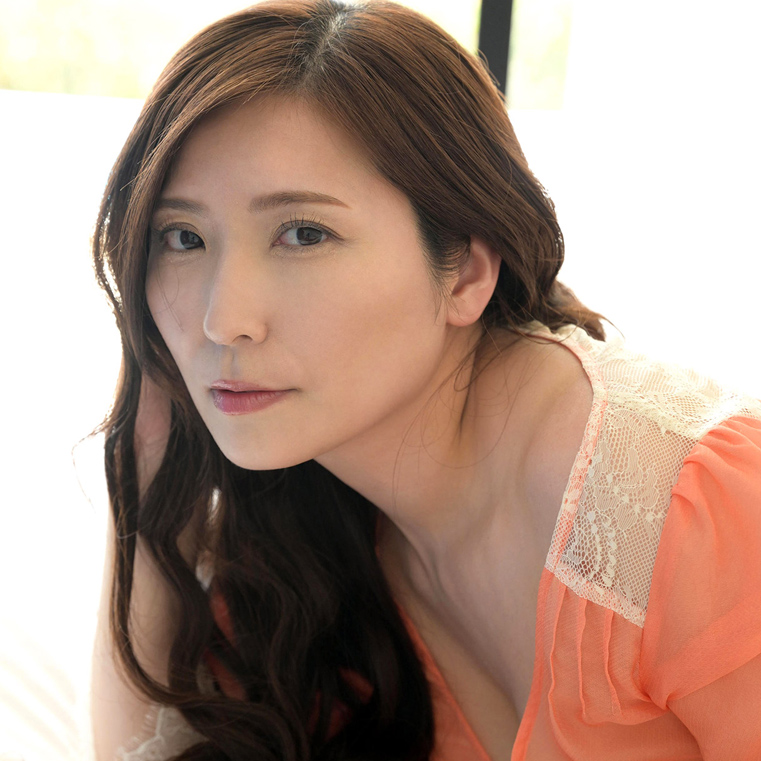 椎名由奈