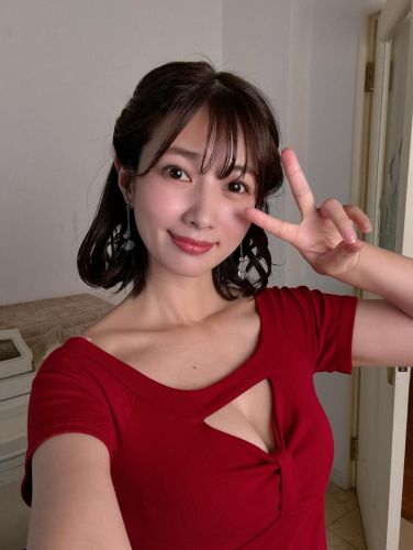 石岡真衣