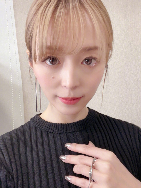 平野绫